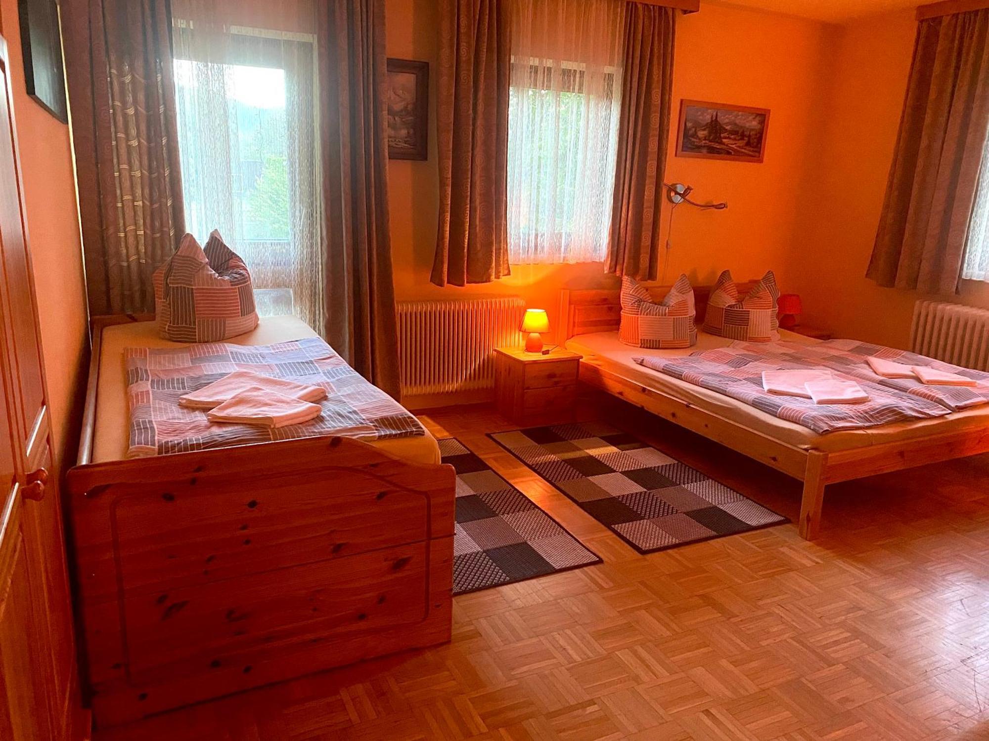 Pension Zur Heiligen Krone Mauterndorf  Dış mekan fotoğraf