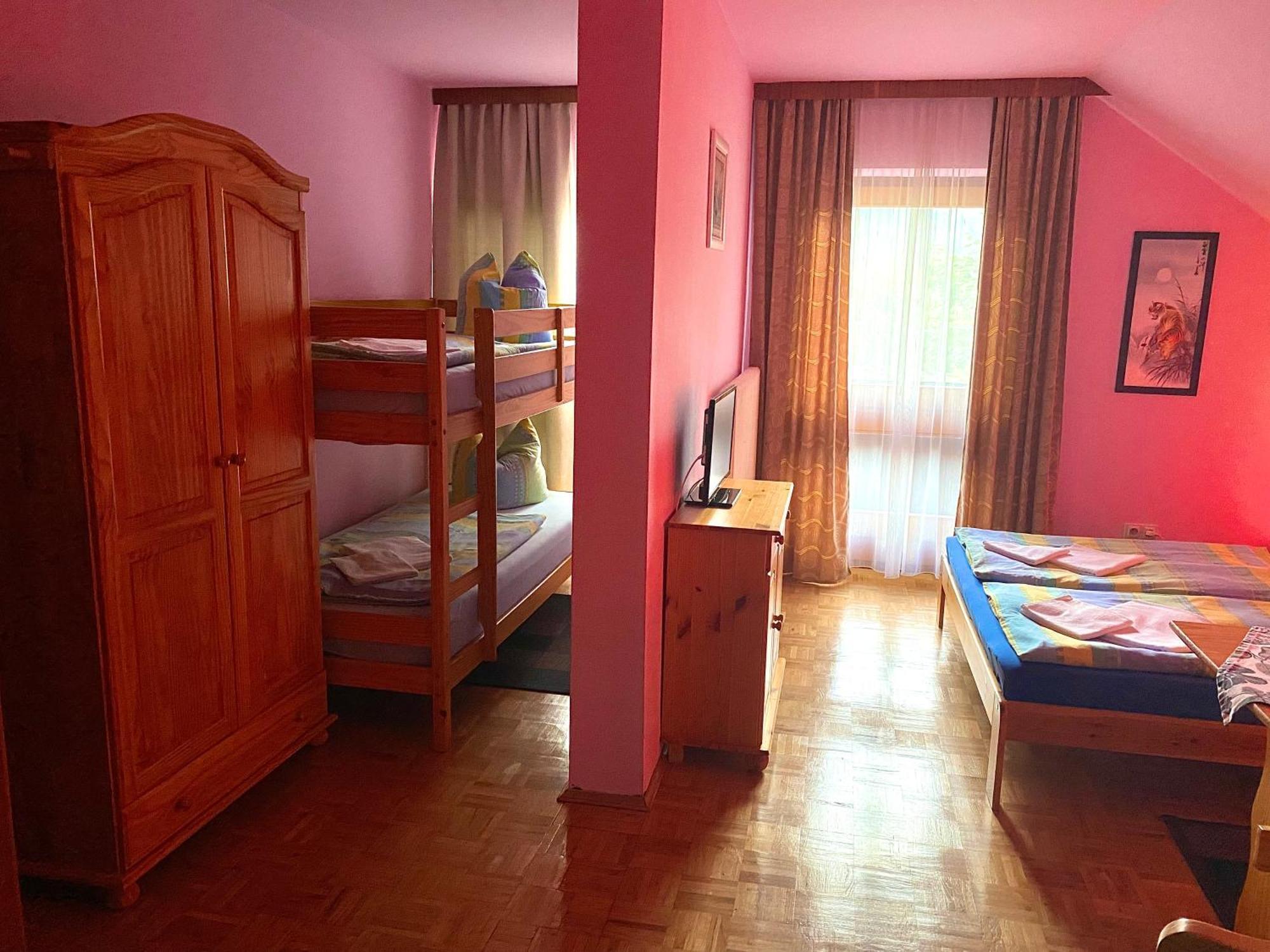 Pension Zur Heiligen Krone Mauterndorf  Dış mekan fotoğraf