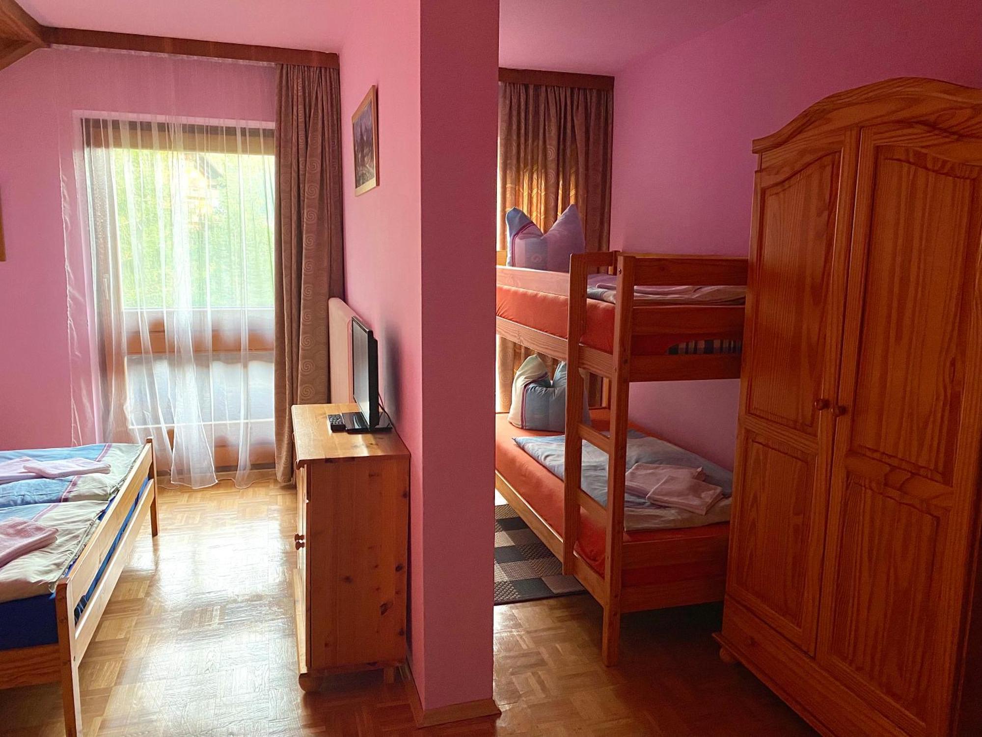 Pension Zur Heiligen Krone Mauterndorf  Dış mekan fotoğraf