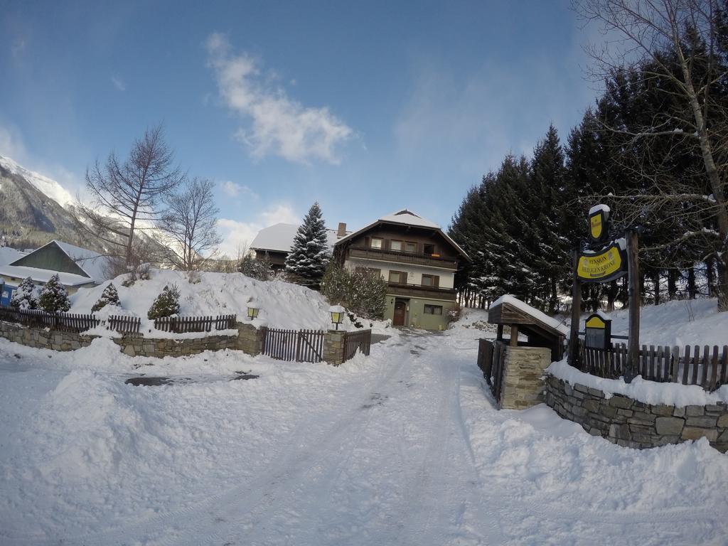 Pension Zur Heiligen Krone Mauterndorf  Dış mekan fotoğraf